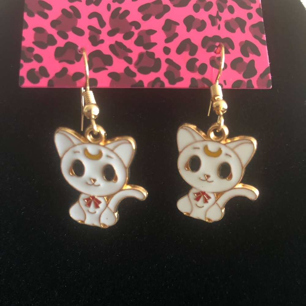 Betsey Johnson Sailor Moon Artemis Cat Earrings